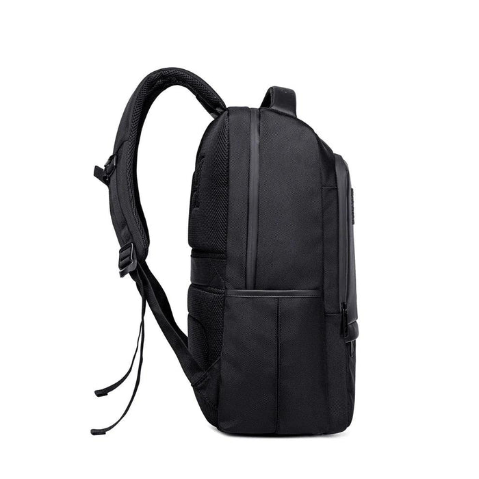 حقيبة ظهر ARCTIC HUNTER للكمبيوتر المحمول B00120 باللون الأسود